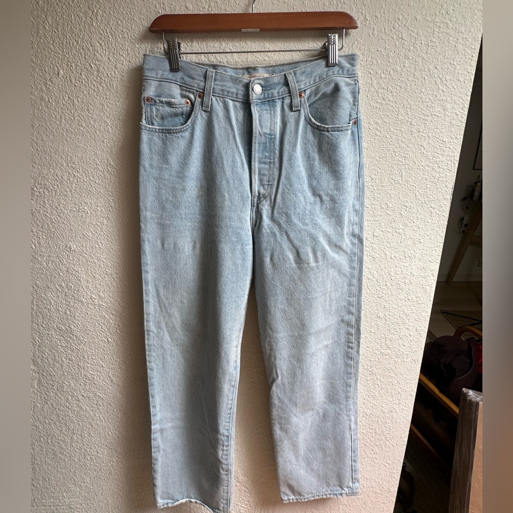 Levi’s Ribcage Straight Ankle Jeans